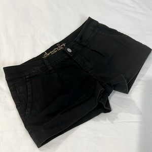 American rag short shorts in black. Size 3
